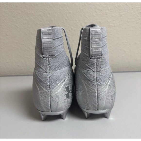 Mens Size 11 Under Armour Highlight 2 MC Knit Football Cleats 3027304-099 Gray